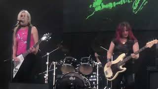 L7  Pretend We’re Dead ​⁠ Azkena Rock Festival AzkenaRockFestivalTv [upl. by Rosalie]