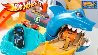 Hot Wheels Color Shifters Sharkport Showdown Trackset amp Color Changing Car Toys [upl. by Aneel]