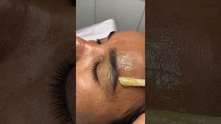 Thick eyebrow waxing tutorial 😮shortsbrows waxing subscribe ♥️ [upl. by Nuawtna]