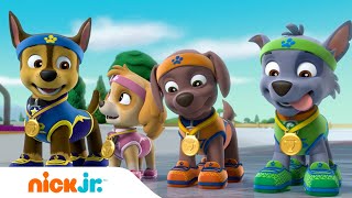 PAW Patrol  Los cachorros de PAW Patrol hacen deporte en la nieve ❄️  Nick Jr en Español [upl. by Ssidnak]