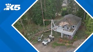 Lake Stevens surrounding areas assess damage from bomb cyclone [upl. by Heydon405]