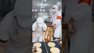 food cake foodie bakery china mooncake chinesefood cakebakery shorts [upl. by Ianahs971]