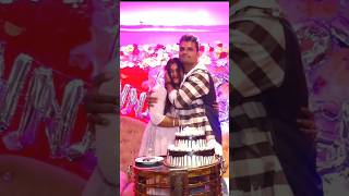 Khesari Lal और उनकी पत्नी cake 🎂 काटते हुए viralvideo khesari trending khesarilalyadav shorts [upl. by Canon707]