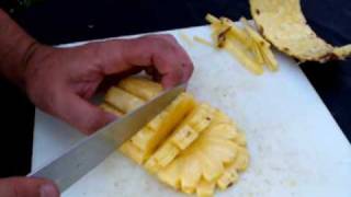 trancher un ananas en papillon carve a pineapple in butterfly [upl. by Saoj]