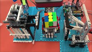 自动还原魔方积木机器人Robot solves Rubik’s cube [upl. by Eenat]