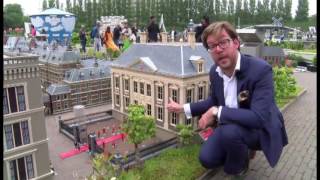 Koning WilllemAlexander opent Mauritshuisje in Madurodam [upl. by Suiratnauq]