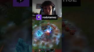 TUVE FE se roban su canon  rodotamez en Twitch leagueoflegends leaguememe diffjg fe [upl. by Annovoj533]