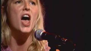 Lissie Performs quotOn My Chestquot on the LMR Show [upl. by Bohs]