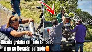 Dayri le quitó la moto a la chenta ala fuerza si no pagan Dayri venderá esa moto por mala pagas😡 [upl. by Nahsab746]