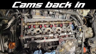 2011 Audi TT Quattro 20T  Engine damage PART 23  TFSI  Installing the Cams [upl. by Nnanaej]