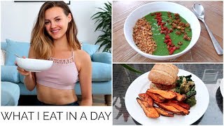 28 WHAT I EAT IN A DAY  Niomi Smart [upl. by Aleciram]