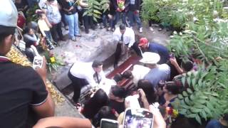 ARIEL CAMACHO en el pante�n su ultima morada [upl. by Ylak605]