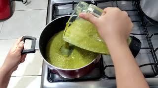 Como hacer Chilaquiles Verdes [upl. by Vevay100]