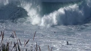 Surfista sobrevive a queda de onda gigante em Portugal [upl. by Florencia855]