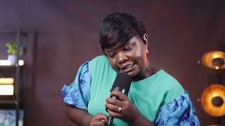 10 MINUTES OF INTENSIVE TWI WORSHIP MEDLEY  PRAYER WITH FAFA ASANTEWAA 2024 ghanaworship worship [upl. by Yrtneg]