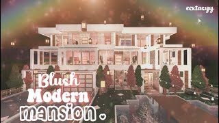 Bloxburg  Blush Modern Mansion  Tour  Layouts  Tips ෆ [upl. by Lloyd986]