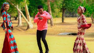 Umar M Shareef TSAKANINMU Official Video Song Feat Maryam Yahaya × Maryam Latest Hausa 2021 [upl. by Frieder]