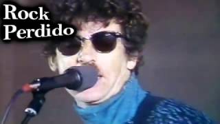 Charly Garcia  Esos Raros Peinados Nuevos Badia y Compañia 1988 [upl. by Hazlip]