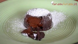 Tortino al cioccolato con cuore morbido  I tutorial di Gnam Gnam [upl. by Nomal]