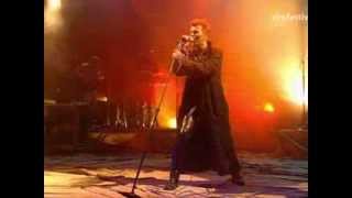 David Bowie  Moonage Daydream live [upl. by Susanetta]