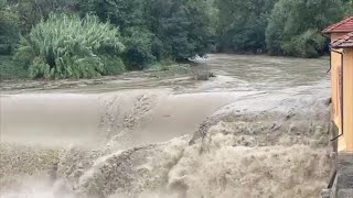 Si alza il livello del torrente Savena a Bologna [upl. by Enoj]