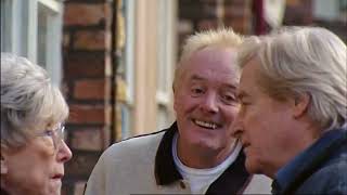 Coronation Street Les BattersbyBrown Scenes  Episode 901 [upl. by Kant]