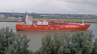 Coral FuRcata ⛽️ LNG Tanker Rotterdam ScheepVaart OudeMaas Dutch Liberia Botlek [upl. by Trstram]