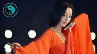 Tong Li 童麗 • Beautiful Chinese Song 梅花夢 Traditional China [upl. by Noynek]