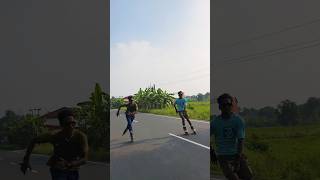 Speed skating on highway 😱🤯debrajskater skating shorts speed friends [upl. by Soulier]