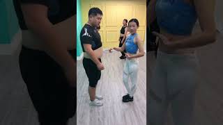 Coach who does belly fat reduction exercise with younger brother dance diet dieting beauty [upl. by Aisenet]