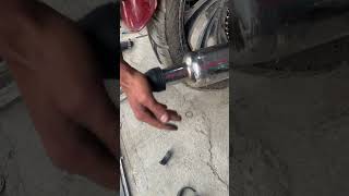 Silencer rubber kaise lagaye trending bullet bullet350 shortsviral bike shortvideos bulletlov [upl. by Hurless]