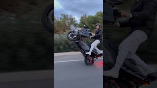 Crazy Whellie Tmax 2023 wheelie tmax [upl. by Sandi]