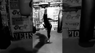 Kickboxing Combos kickboxingcombination fitness kickboxing kickflip mma boxing [upl. by Aelc]