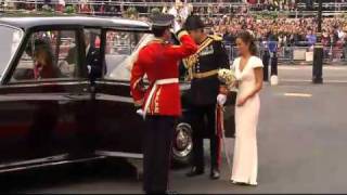 KATE MIDDLETON WEDDING DRESS ARRIVAL ROYAL WEDDING PRINCE WILLIAM CATHERINE MIDDLETON 2011 HD [upl. by Ainat]