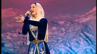 Chechen Girl Sings Armenian Patriotic Song Hay Qajer Heda Hamzatova [upl. by Yereffej]