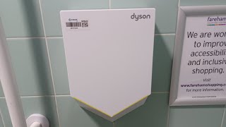 Dyson V hand dryer Fareham Shopping Centre ♿️🗝️2 Fareham Hampshire [upl. by Yuk]