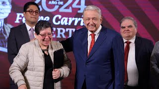 Inicia entrega de Pensiones para el Bienestar Conferencia presidente AMLO [upl. by Alleuqcaj338]