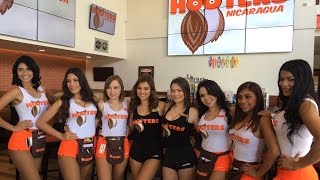 Hooters abre sus puertas en Nicaragua [upl. by Angadresma722]