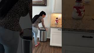 Limpieza de bote de Maura 🗑️ tipsdelimpieza cleaningtips cleanhome homecleaningroutine hometip [upl. by Daenis545]