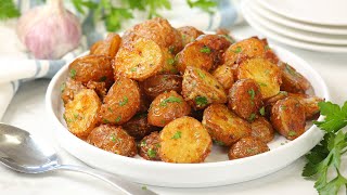 Garlic Butter Potatoes  Easy  Delicious Thanksgiving Side Dish [upl. by Lumbard837]