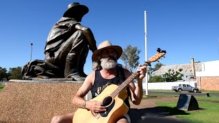 Cunnamulla Fella as it should be  Warren Mars Cunnamulla [upl. by Odlanor759]