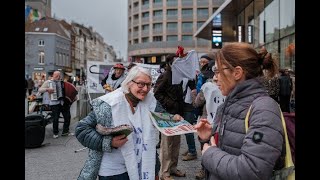 Le Gang distribue OLD UP 6 place de la Monnaie [upl. by Enelie]