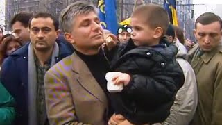 Zoran Djindjic i Vuk Draskovic  Protest protiv Slobodana Milosevica 1997 [upl. by Asihtal359]