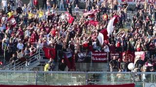 Livorno quotBandiera rossaquot e altri cori vs Cremonese Lega Pro 201617 [upl. by Rowland291]