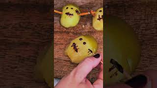 Frankenstein Kiwi Bites 🎃👻halloween recetterapide [upl. by Ardnad]