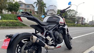 Triumph trident 660 exhaust Scorpion vs Akrapovic [upl. by Shabbir]