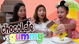 MYSTERY CHOCOLATE VS GUMMY SWITCH UP CHALLENGE  WHO KNOWS MAMA BETTER  Aurea amp Alexa [upl. by Barolet316]