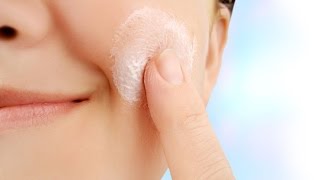 How salicylic acid works in your skincare  The science of your skincare [upl. by Pepin]