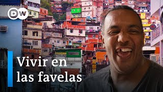 Brasil la vida en la mayor favela de Río  DW Documental [upl. by Ayortal152]