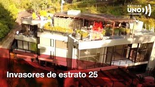 Urbanización pirata de estrato 25 en los Cerros Orientales de Bogotá  Noticias UNO [upl. by Eiliah267]